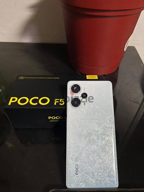 Poco F5 1