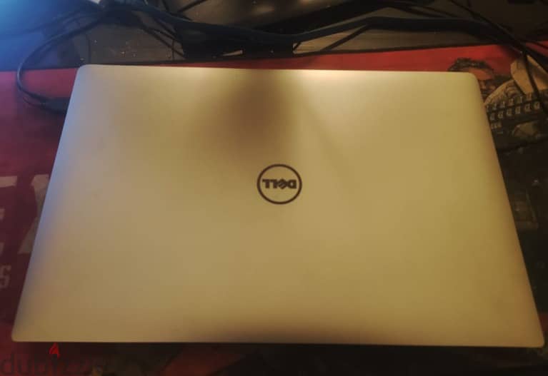 Dell precision 5520 1