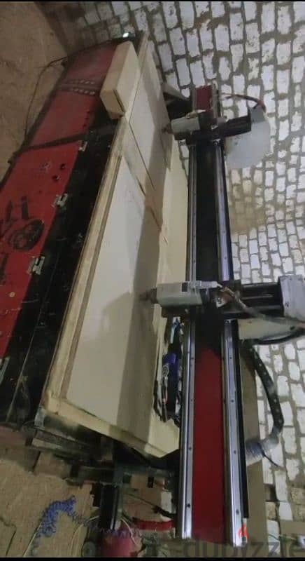 ماكينة CNC 0