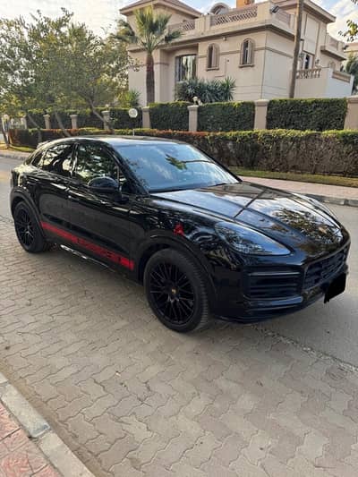 Porsche Cayenne GTS 2022