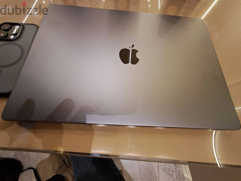 MacBook pro m3 6