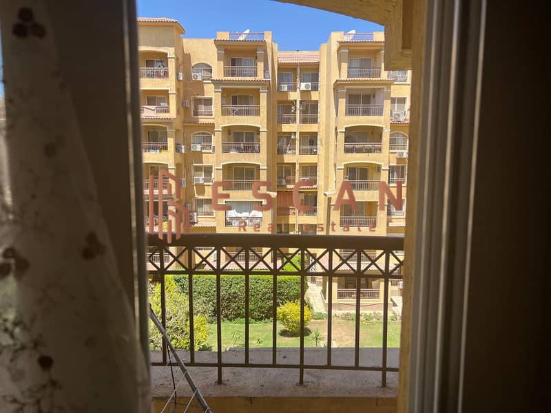 For sale at less than the market price, an apartment of 211 square meters, close to the club and services in Madinaty B1 0