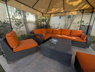 (outdoor furniture) برجوله و كنبه و شوايه