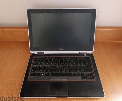 Dell Latitude E6320 - لاب توب ديل موديل latitude E6320 + Dell E-Port R