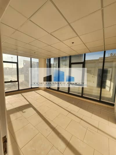 Admin Office for rent 125 SQM in a lively mall in the 1st district near Al-Hamd Masjed - 5th Settlement.