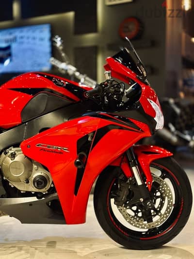 HONDA CBR 1000RR