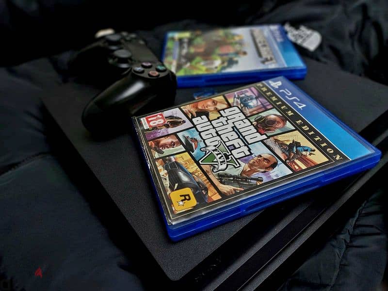 Ps4 pro 1tb one controller Minecraft and gta 5 cds 0