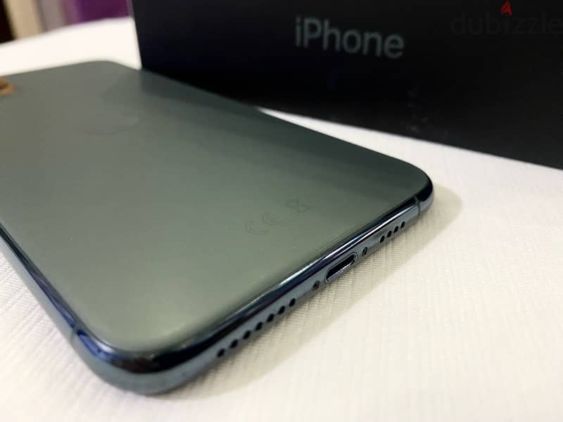 iPhone 11 Pro Max  ايفون 11برو ماكس 9