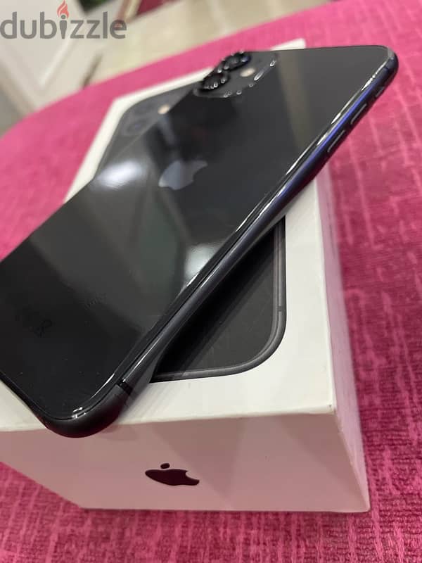 iPhone 11 128g   ايفون ١١ مساحه١٢٨جيجا 7