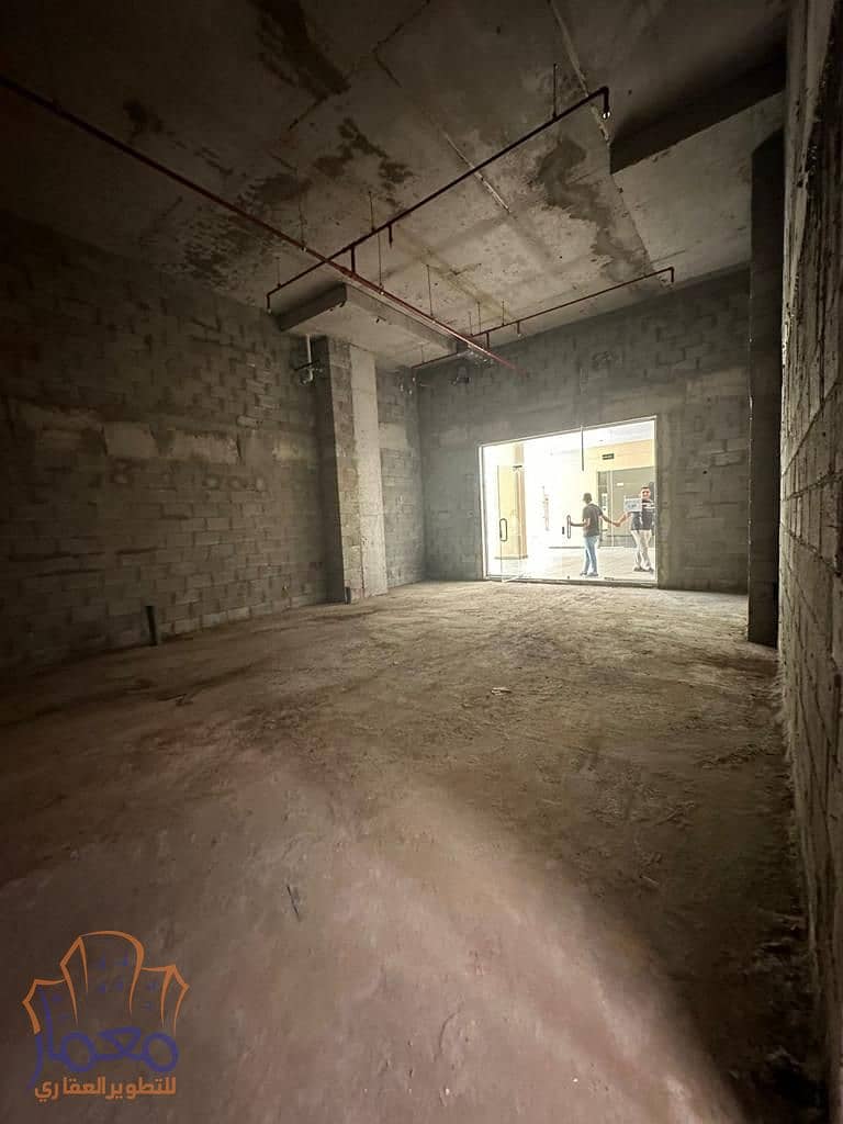 محل للايجار 75 متر دور ارضي باكبر مول بمنطقة الرحاب التجمع الخامس rehab city compound new cairo 0