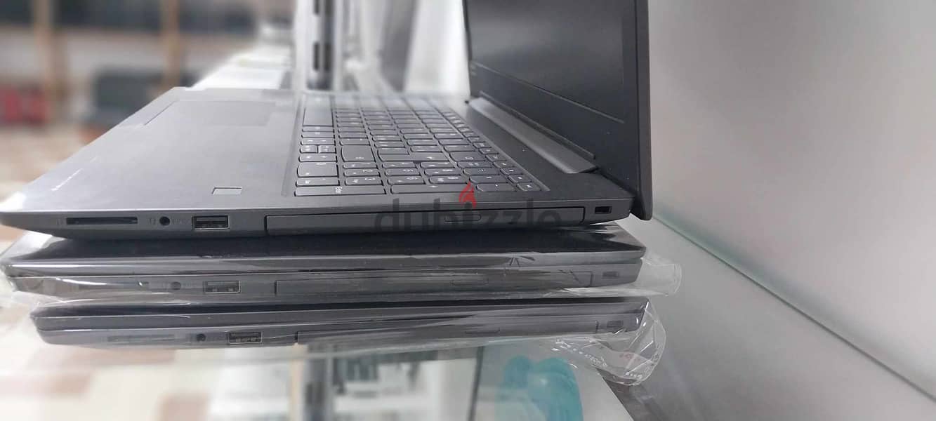 Lenovo V330 الجيل التامن 15.6 بوصة و بيشيل هاردين جهاز شيك جدا 3