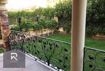 Ground floor apartment with garden in the first settlement in front of the airport in Taj City