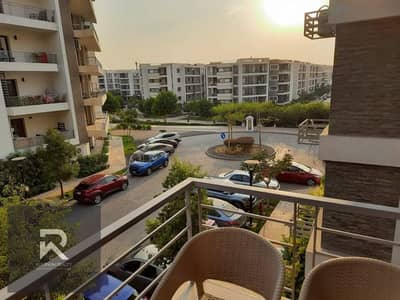 Apartment for sale 114m prime view in front of the airport and the Kempinski Hotel in Taj City