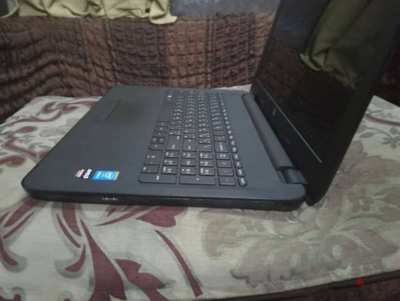 Laptop HP 15-ac120ne 4