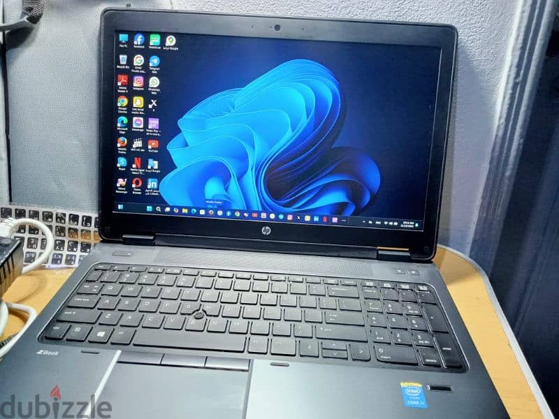 Hp Zbook core i7 ram 32 الجهاز من المانيا 9