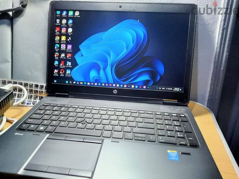 Hp Zbook core i7 ram 32 الجهاز من المانيا 10