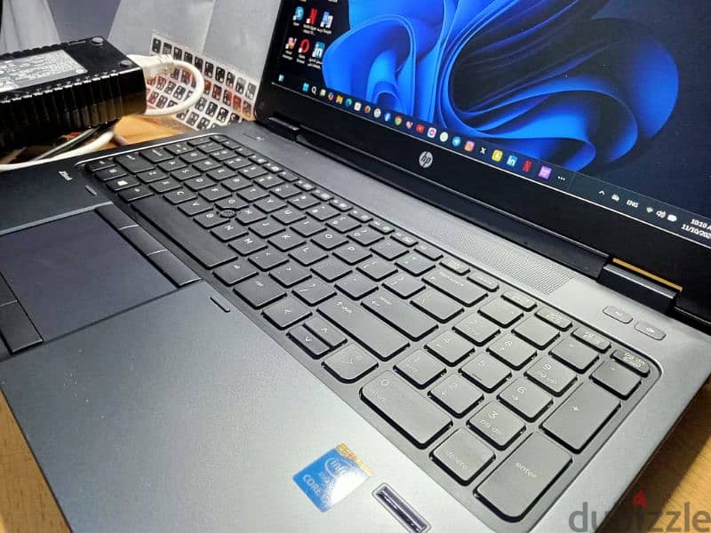 Hp Zbook core i7 ram 32 الجهاز من المانيا 12