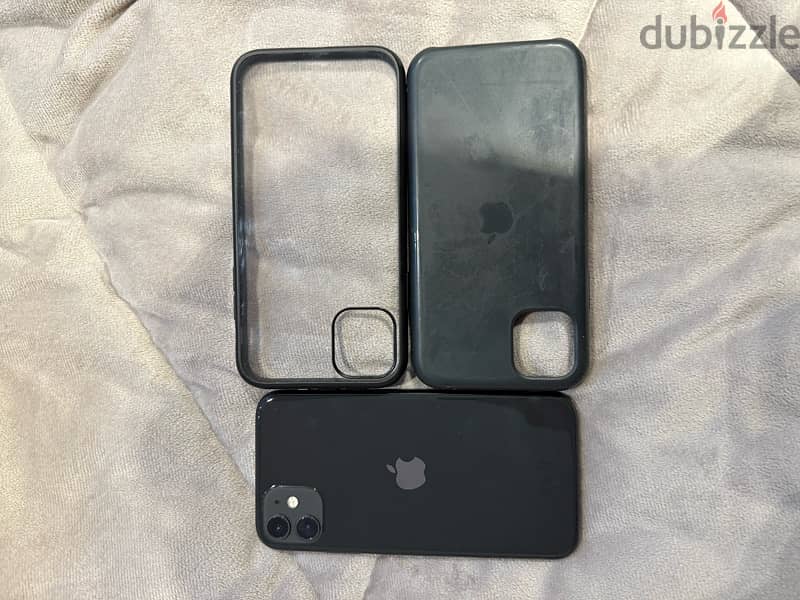 Iphone 11 perfect condition with two free cases 1