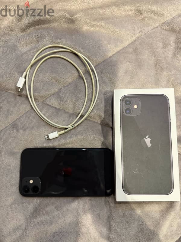 Iphone 11 perfect condition with two free cases 5