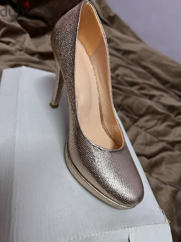 shoes سواريه Rose gold 0