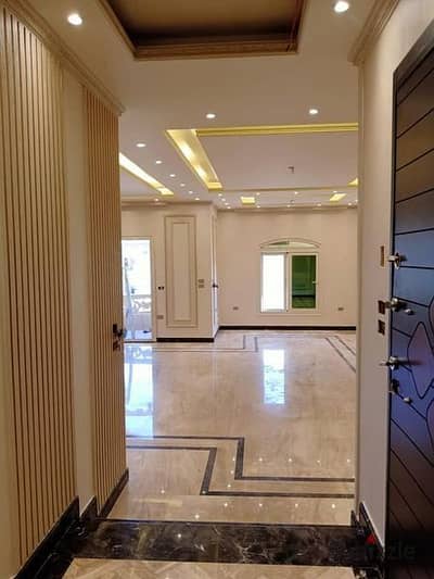 For sale, a finished apartment with immediate receipt in New Cairo (3 rooms) at a price of 3,000,000 next to the German University