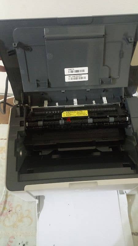 printer hp  laser 107a 1