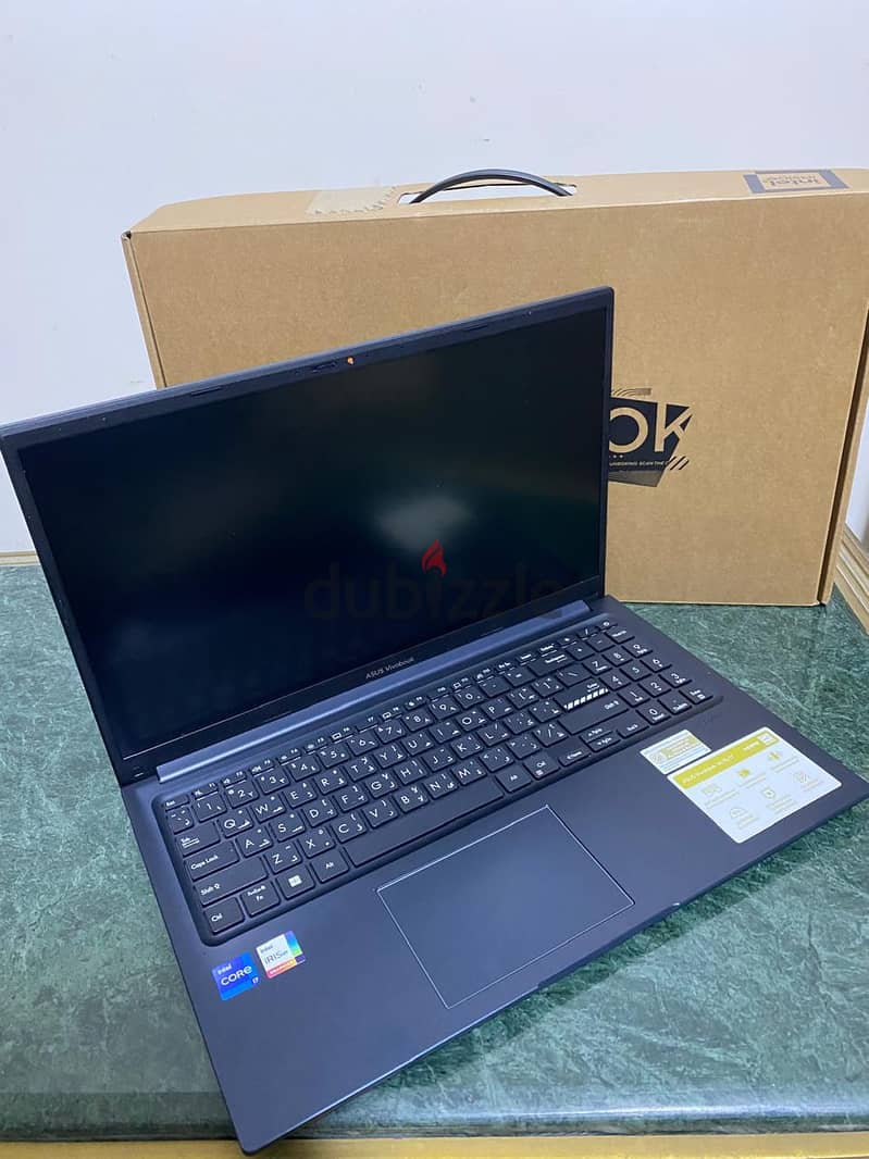 Asus vivobook X1504v 0