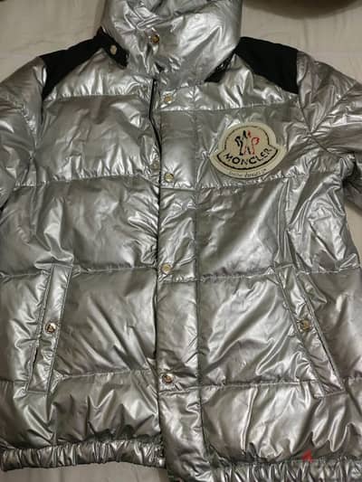 جاكت مونكلير Moncler