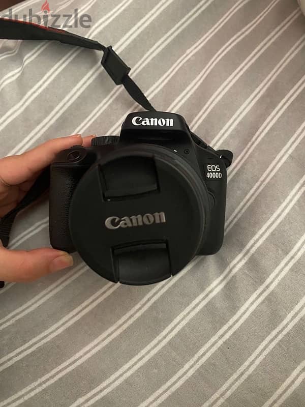 canon 4000D eos in perfect condition 3