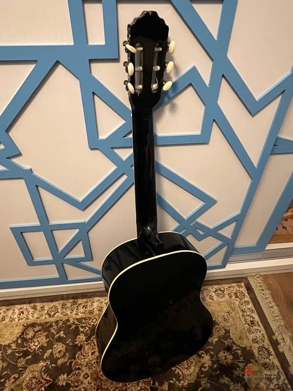 جيتار - gitar بحاله جيده جدا استعمال بسيط جدا 2