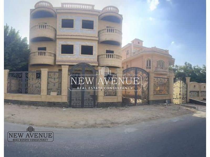 Villa 1500 sqm with 15bedrooms - ready to move in el shorouk 0