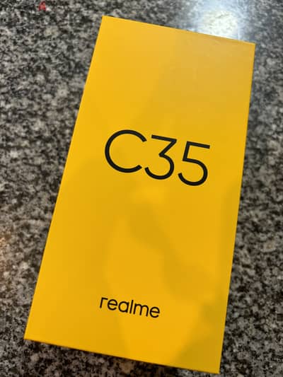 Realme C35 للبيع