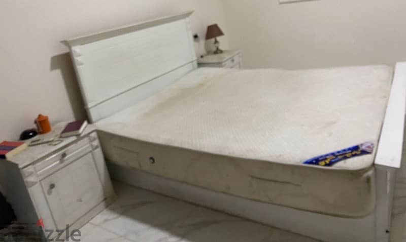 Bed with Mattress 150 x 195 2