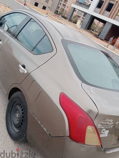 Nissan Sunny 2015 اول مالك فابريقه