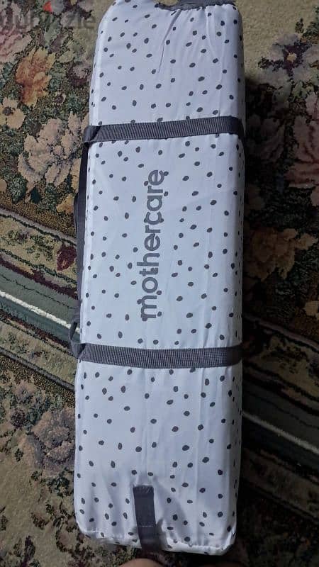 Mothercare Classic Travel Cot - سرير اطفال متنقل من مزر كير 1