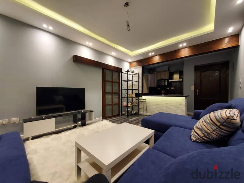 Apartment for sale in Sheikh Zayed, Future Buildings, with an area of 70 sqm. It has two rooms, a bathroom, and a kitchen, located on the first floor. 0