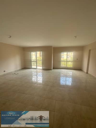 Empty apartment for rent in Al Rehab Compound, New Cairo