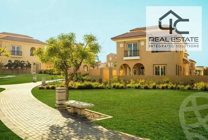 Villa Standalone classic for sale 800 m in compound Hyde Park new cairo   ready to move prime location on landscape under market price 0