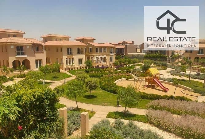 Villa Standalone classic for sale 650 m in compound Hyde Park new cairo  ready to move prime location on landscape under market price 0