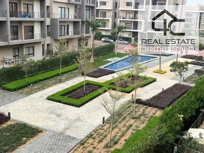 Apartment for sale with down payment and installments bua 168 m 3 bedrooms fully finished view on landscape in Fifth Square - under market price