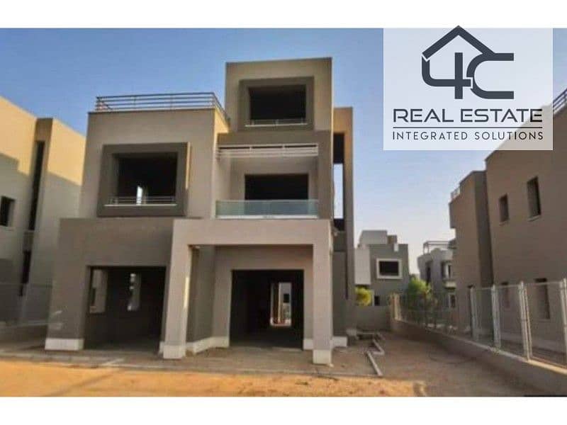 Townhouse Middle for sale in compound Palm Hills new cairo 203m  special view with installment  under market price 0