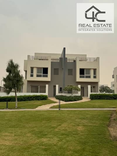 twin house modern 373 m  the Lowest down payment  with installments view landscape in hyde park fifth settlement