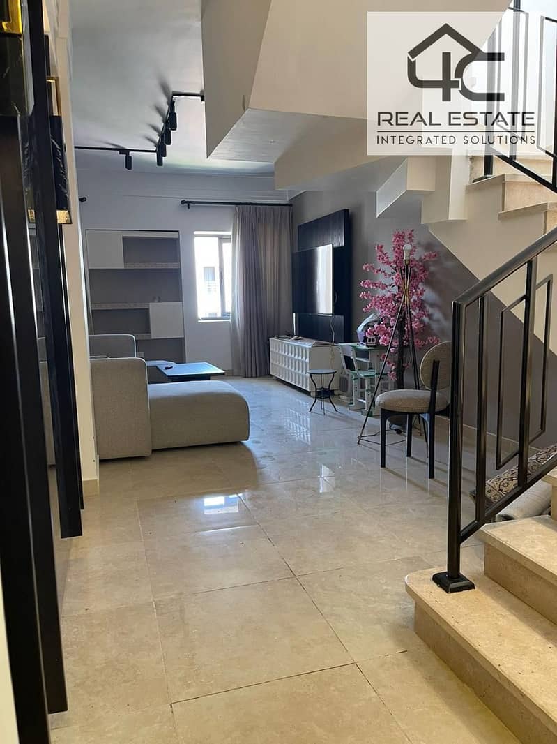 Lowest price for penthouse 167m fully finished ready to move in best location in compound al marasem fifth square fifth settlement 0