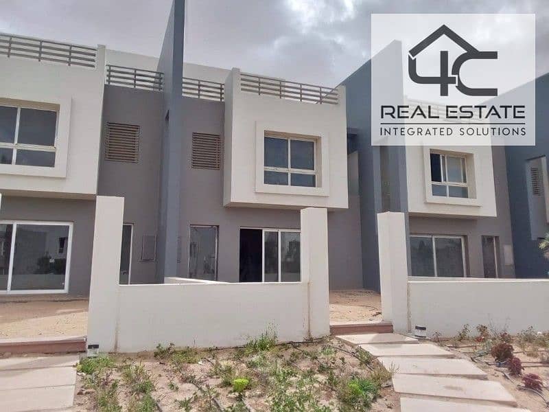 Direct on landscape Twin house 237 m 4 bedroom Semi finished for sale Compound Hyde park 0