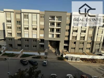 Ready to move Apartment for sale with prime location 185 m core and shell with lowest price in market in phase park corner in Hyde park compound