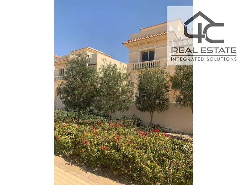 Twin House classic 305m 4 bed bahry for sale ready to move view landscape under market price  prime location Including maintenance and club 0