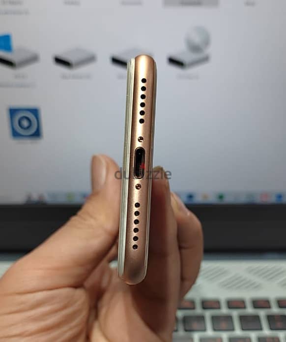 Iphone 8 64 جيجا  - ايفون 8 4