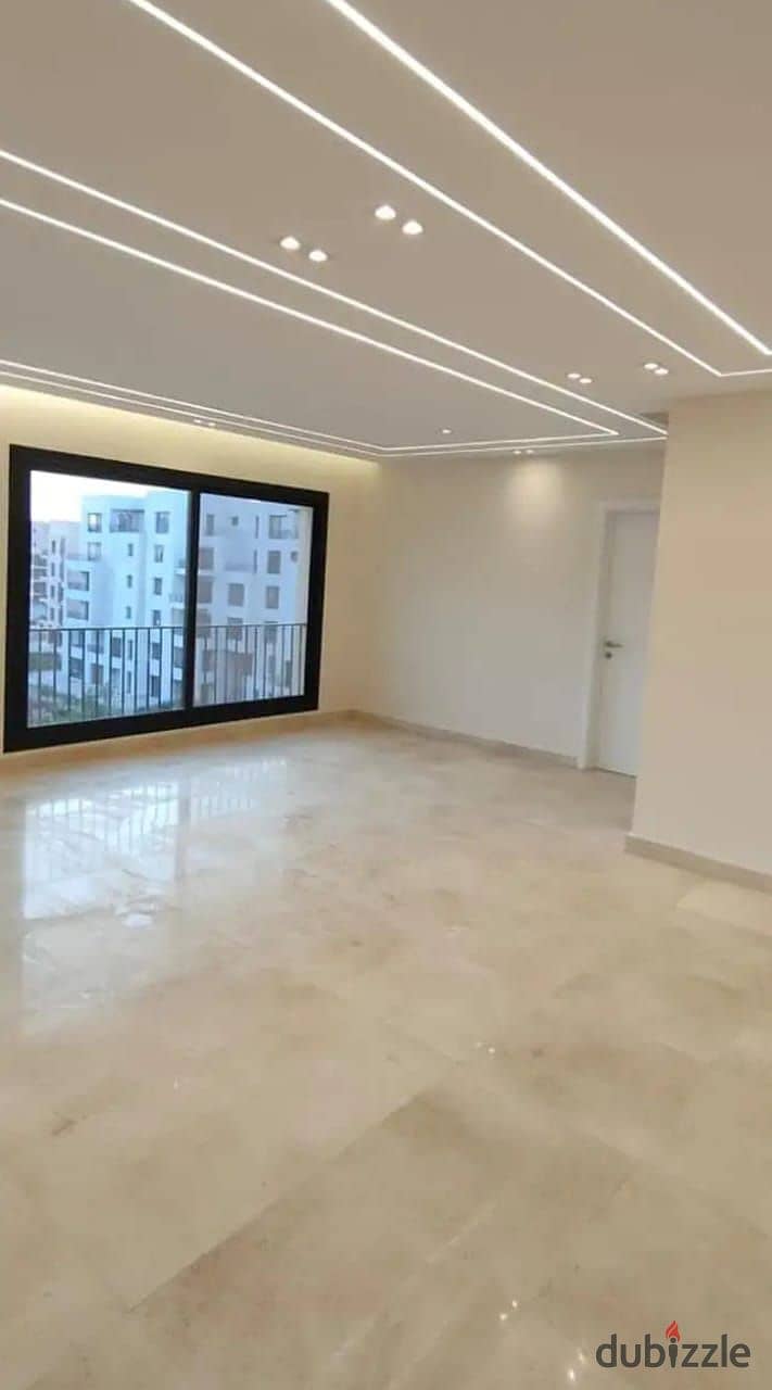 APARTMENT fully finished in a prime location at an attractive price, in front of Mall of Egypt 0