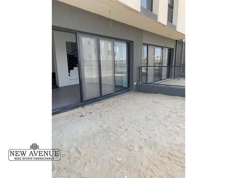 Townhouse ready to move fully finished in burouj 0