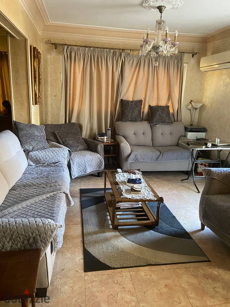 Apartment Super lux For sale in Ard El Golf 0